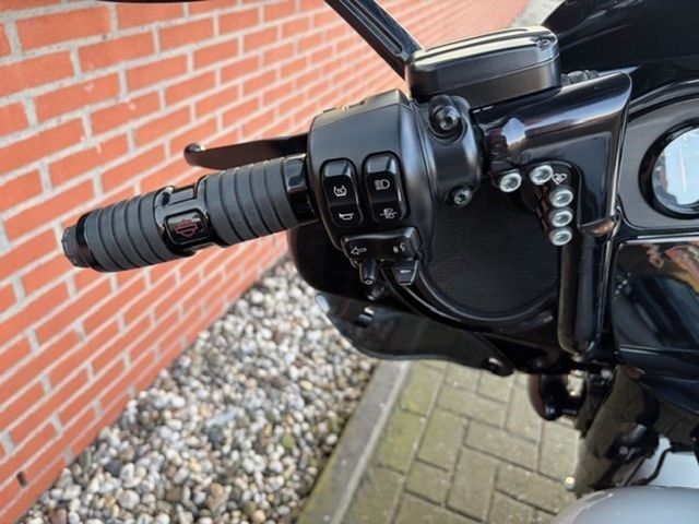 harley-davidson - street-glide-cvo-flhxse