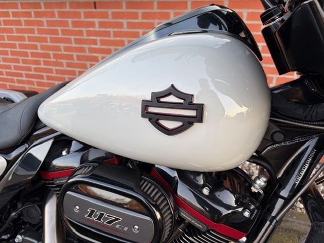 harley-davidson - street-glide-cvo-flhxse