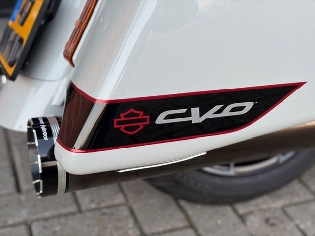 harley-davidson - street-glide-cvo-flhxse