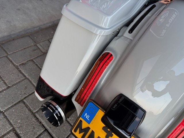 harley-davidson - street-glide-cvo-flhxse