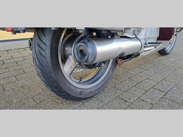 honda - st-1100-pan-european