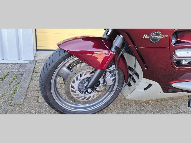 honda - st-1100-pan-european