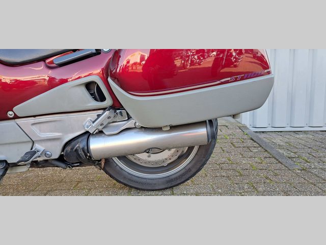 honda - st-1100-pan-european