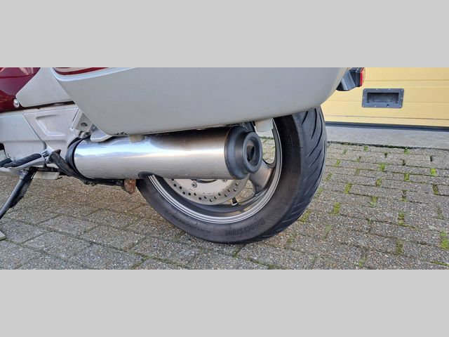 honda - st-1100-pan-european