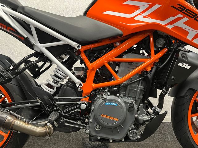 ktm - 390-duke