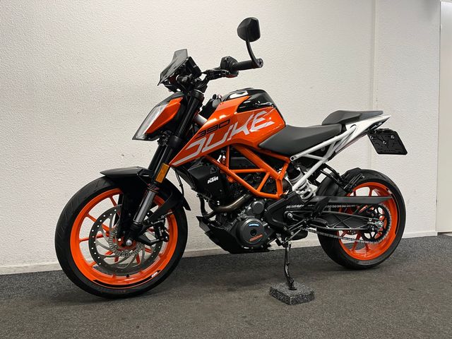 ktm - 390-duke