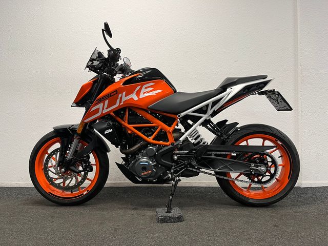 ktm - 390-duke