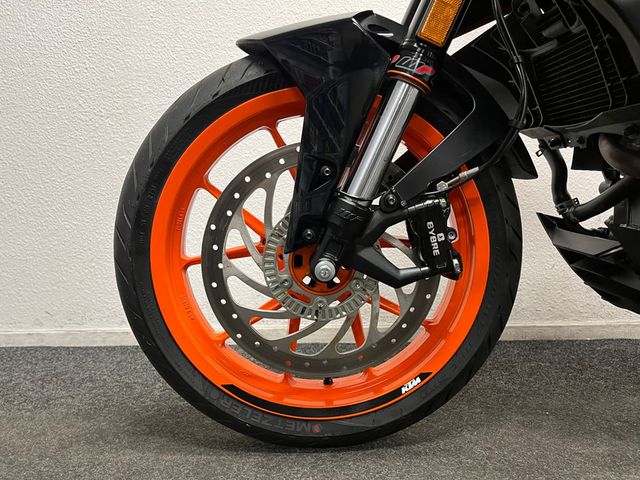 ktm - 390-duke