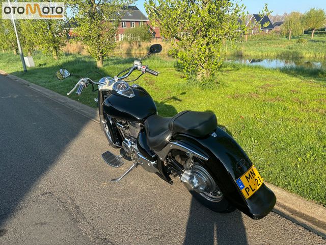 suzuki - vl-800-volusia