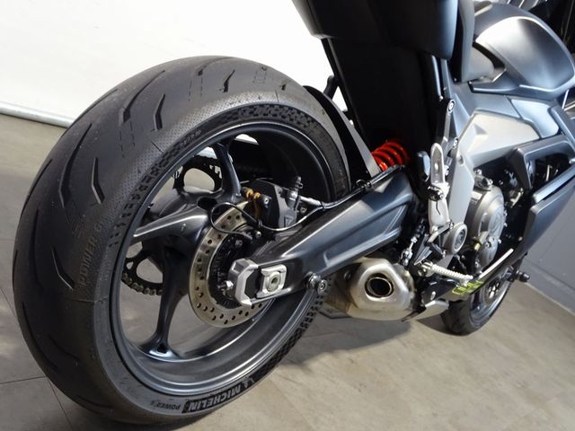 triumph - daytona-660