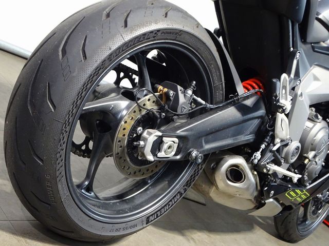 triumph - daytona-660