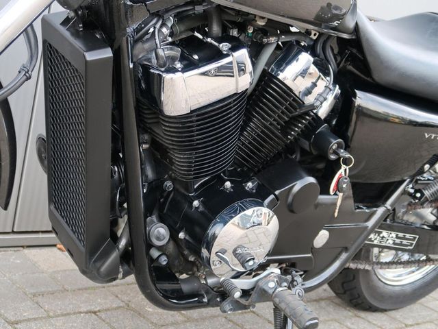 honda - vt-750-s-shadow