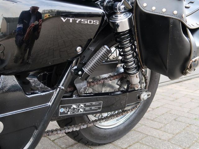 honda - vt-750-s-shadow