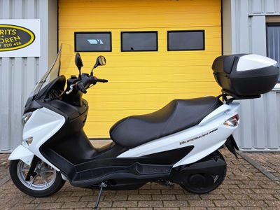 SUZUKI UH 200 – foto 3