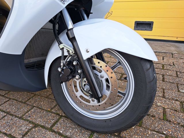 suzuki - uh-200