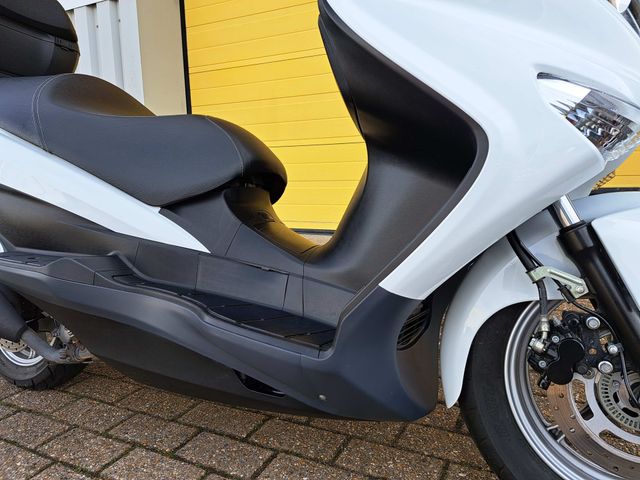 suzuki - uh-200