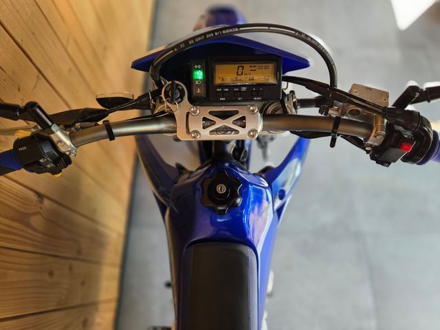 suzuki - dr-z-400-sm