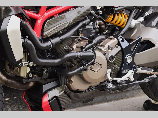 ducati - monster-1200-s