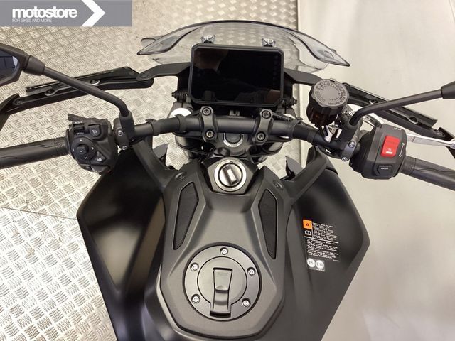 yamaha - mt-09-y-amt