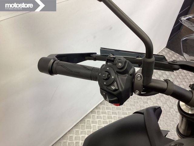 yamaha - mt-09-y-amt