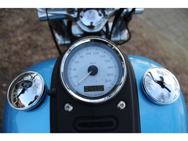 harley-davidson - street-bob-fxdb