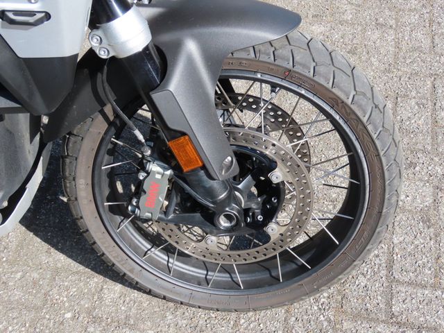 bmw - r-1300-gs-adventure