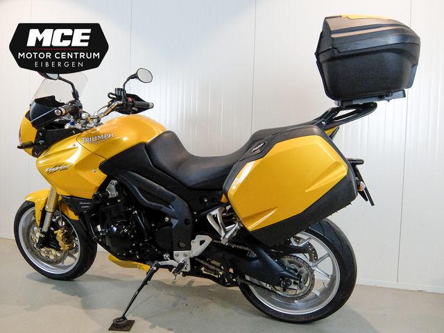 triumph - tiger-1050