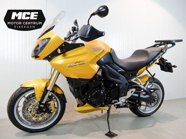 triumph - tiger-1050