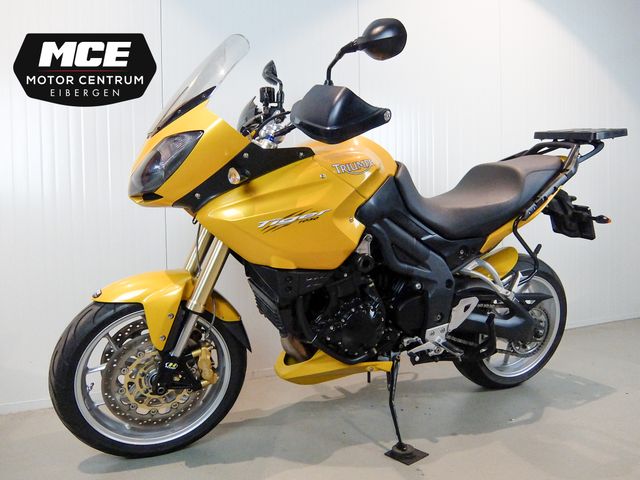 triumph - tiger-1050