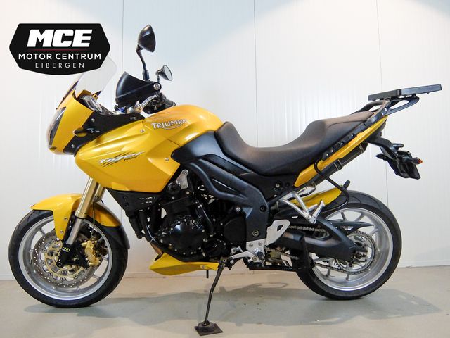 triumph - tiger-1050