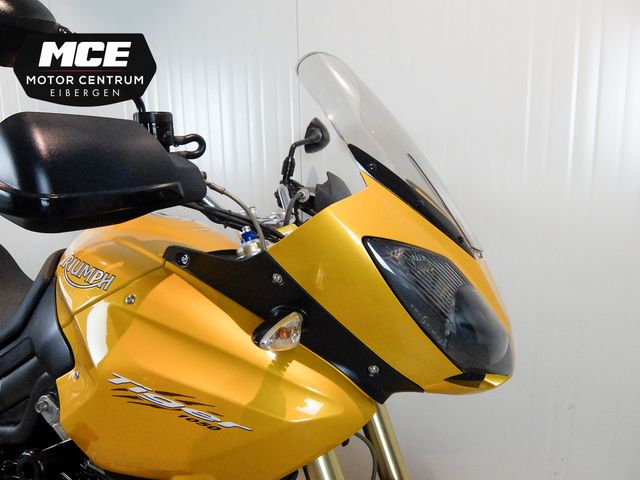 triumph - tiger-1050