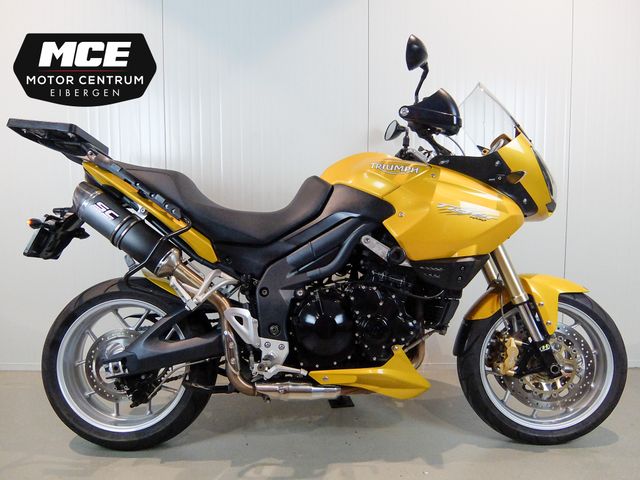 triumph - tiger-1050