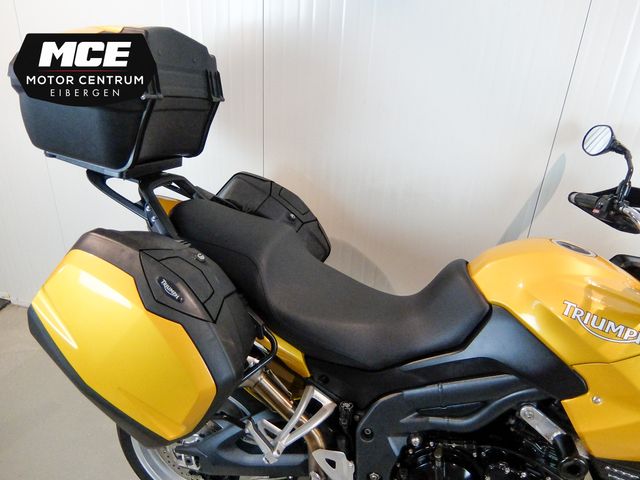 triumph - tiger-1050