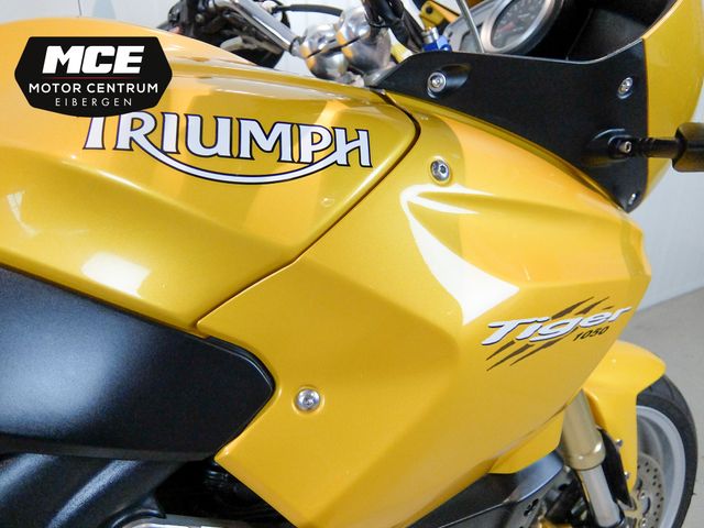 triumph - tiger-1050