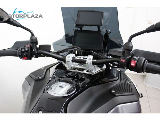 bmw - r-1300-gs-adventure