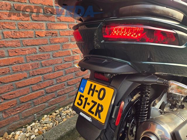 piaggio - mp3-500-lt-sport