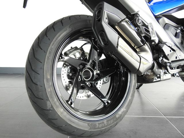 bmw - r-1300-r