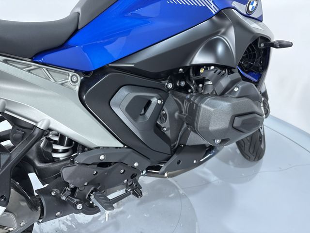 bmw - r-1300-r