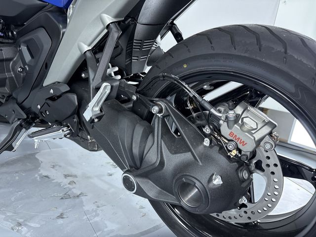 bmw - r-1300-r