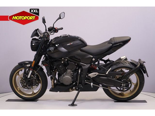 triumph - trident-800