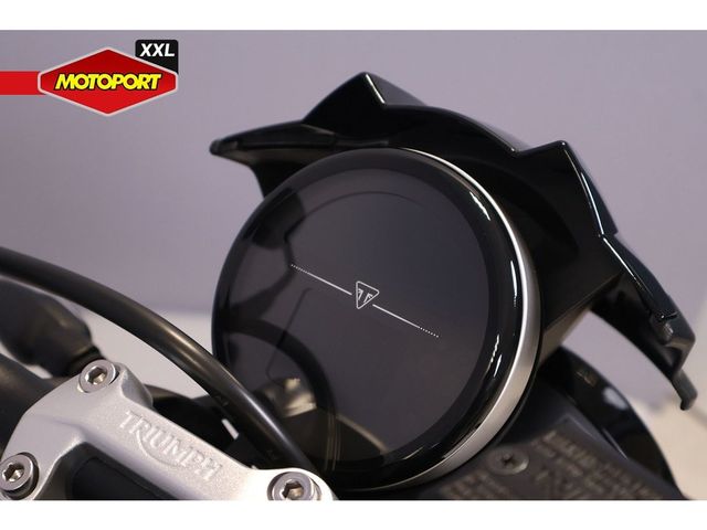 triumph - trident-800