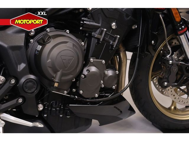 triumph - trident-800