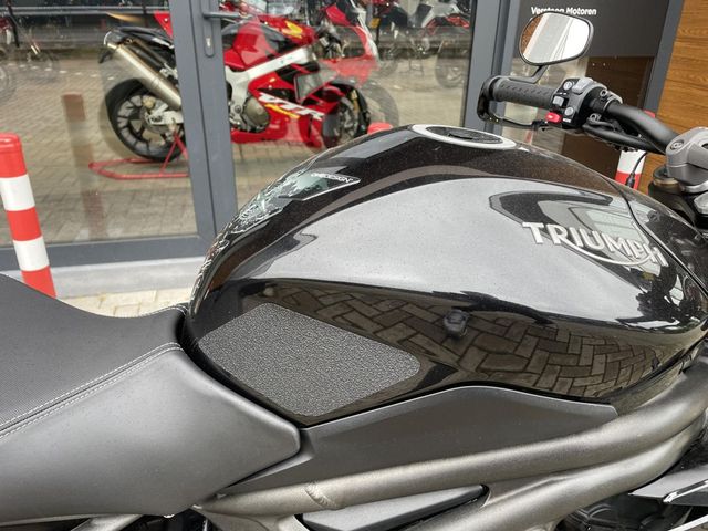 triumph - speed-triple-s