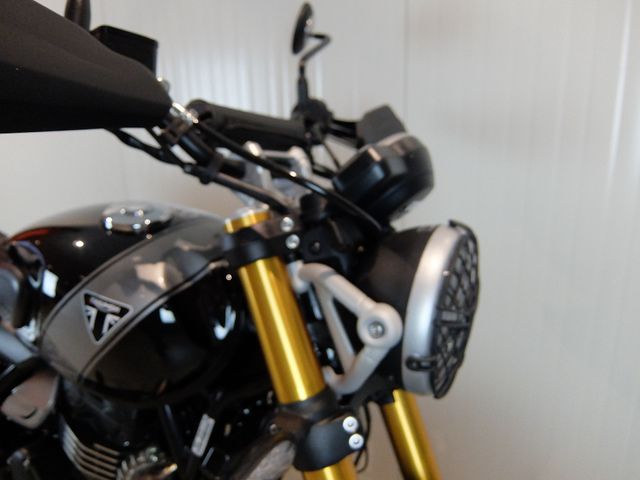 triumph - scrambler-400-x
