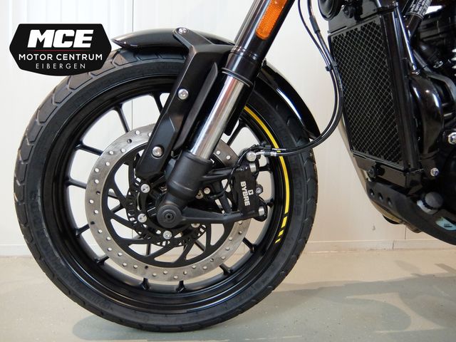 triumph - tracker-400