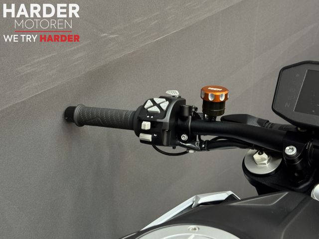 ktm - 1290-super-duke-r