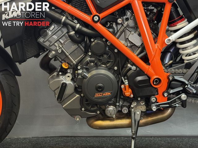 ktm - 1290-super-duke-r