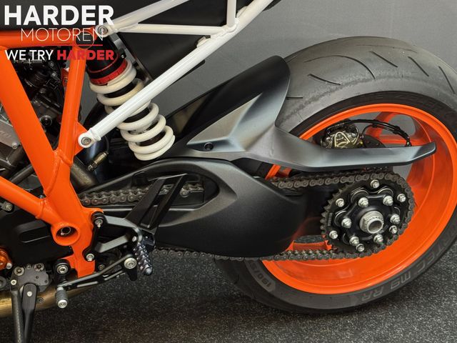 ktm - 1290-super-duke-r