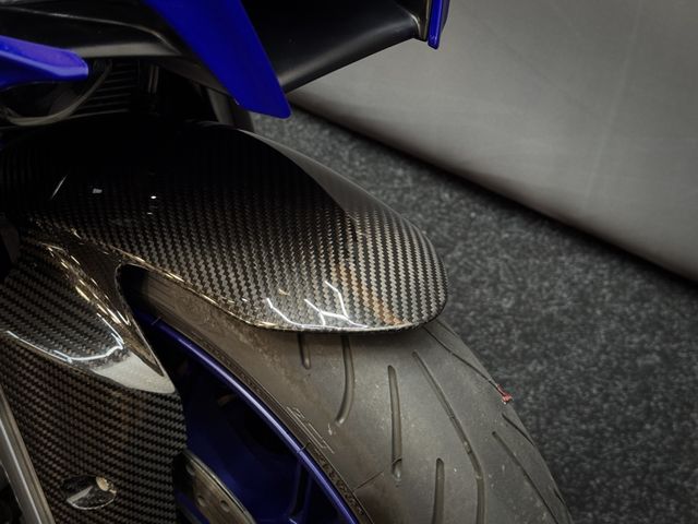 yamaha - yzf-r1
