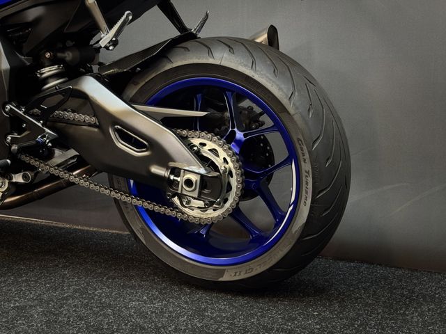 yamaha - yzf-r1